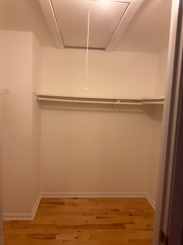 16 Kennedy Dr 16, Chelmsford, MA 01863