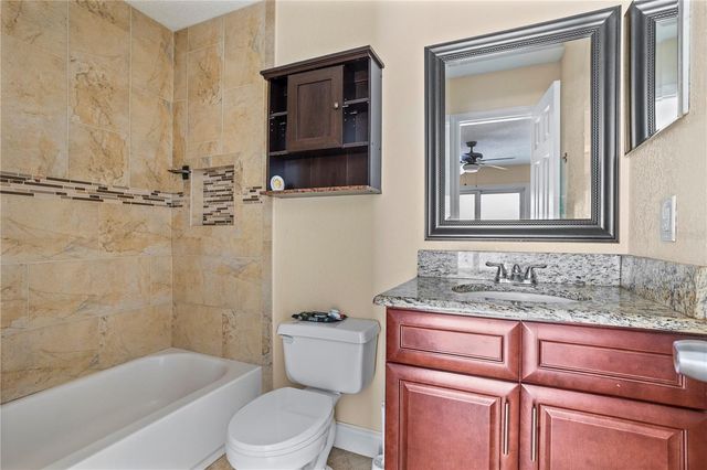 1208 ROMA COURT, Orlando, FL 32825