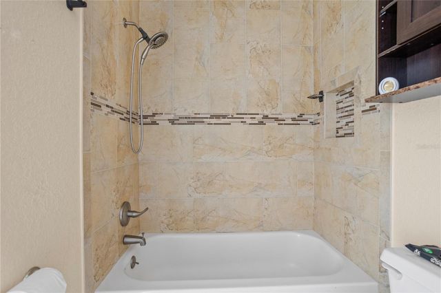 1208 ROMA COURT, Orlando, FL 32825