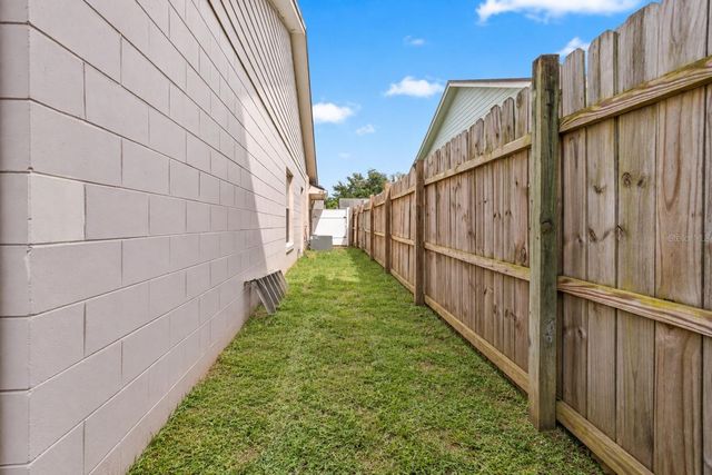 1208 ROMA COURT, Orlando, FL 32825