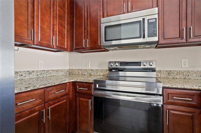 1208 ROMA COURT, Orlando, FL 32825