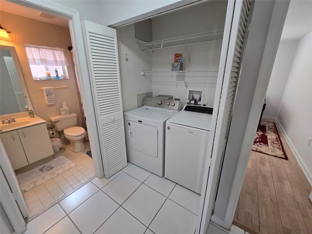 10061 NW 2nd Street, Plantation, FL 33324