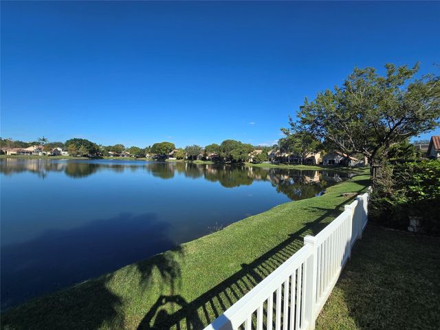 10061 NW 2nd Street, Plantation, FL 33324