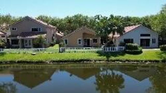 10061 NW 2nd Street, Plantation, FL 33324