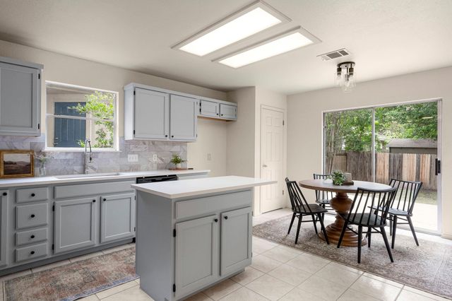 208 Natali ST, Austin, TX 78748