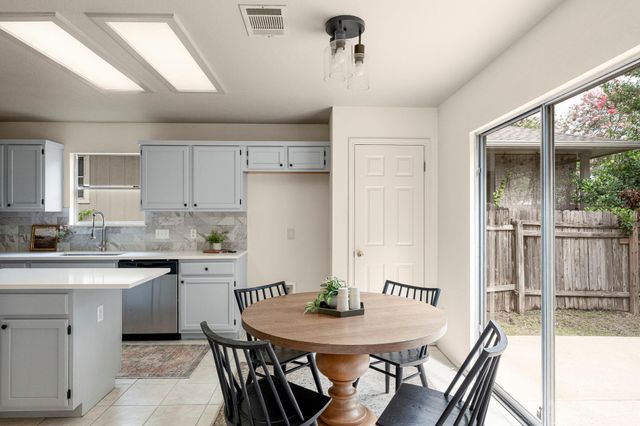 208 Natali ST, Austin, TX 78748