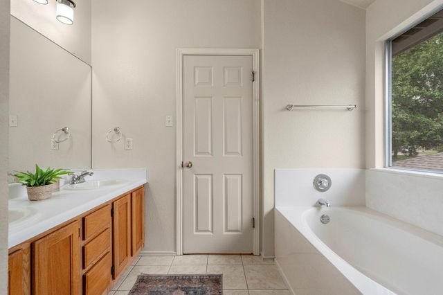 208 Natali ST, Austin, TX 78748