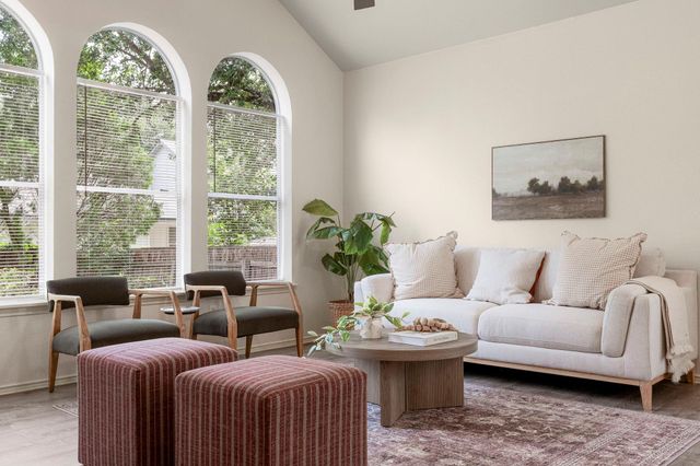 208 Natali ST, Austin, TX 78748
