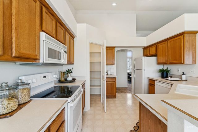 3850 W Teter Street, Meridian, ID 83646