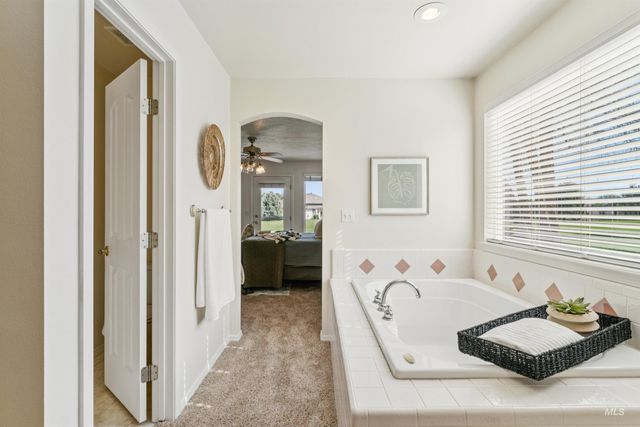 3850 W Teter Street, Meridian, ID 83646