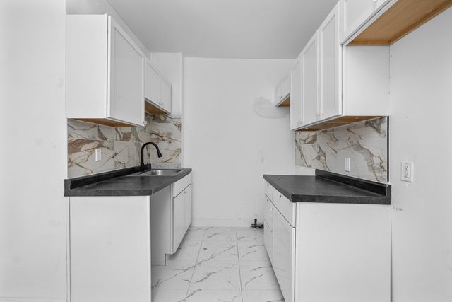 1507 W 8 Street, Davenport, IA 52802