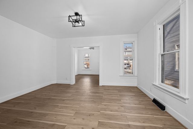 1507 W 8 Street, Davenport, IA 52802