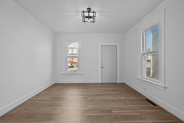 1507 W 8 Street, Davenport, IA 52802