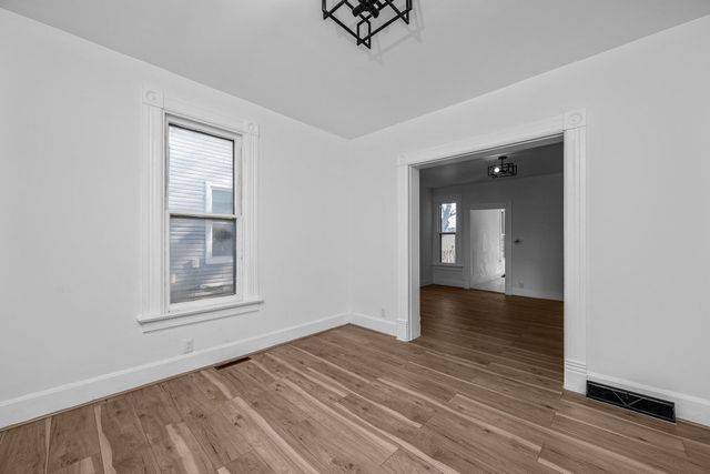 1507 W 8 Street, Davenport, IA 52802