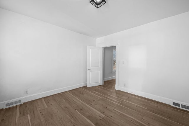 1507 W 8 Street, Davenport, IA 52802