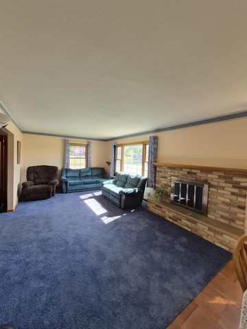 1456 W 4TH AVENUE, Oshkosh, WI 54902