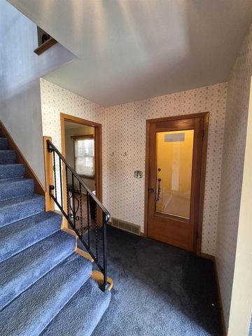 1456 W 4TH AVENUE, Oshkosh, WI 54902