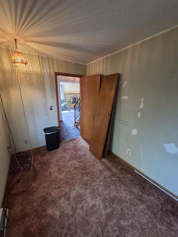 1456 W 4TH AVENUE, Oshkosh, WI 54902