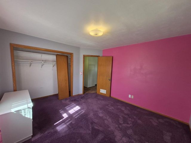 1456 W 4TH AVENUE, Oshkosh, WI 54902