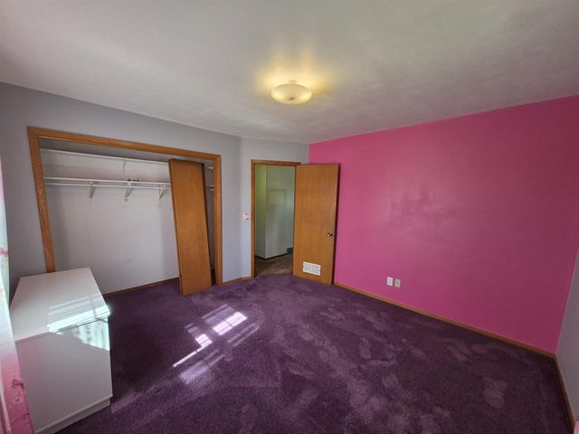 1456 W 4TH AVENUE, Oshkosh, WI 54902
