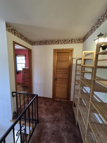 1456 W 4TH AVENUE, Oshkosh, WI 54902