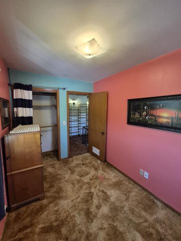 1456 W 4TH AVENUE, Oshkosh, WI 54902