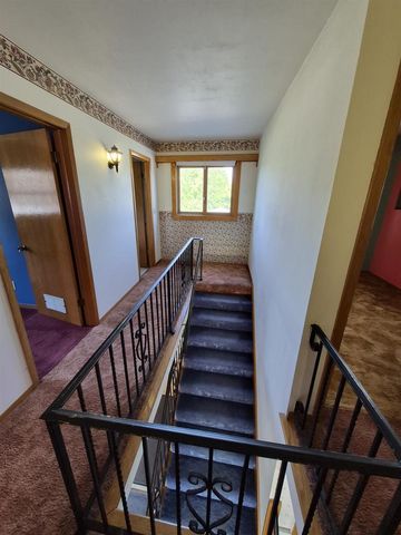 1456 W 4TH AVENUE, Oshkosh, WI 54902