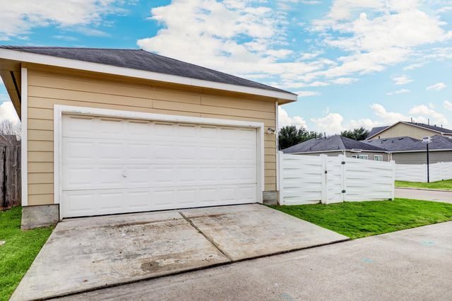 6302 Provident Green Drive, Katy, TX 77449