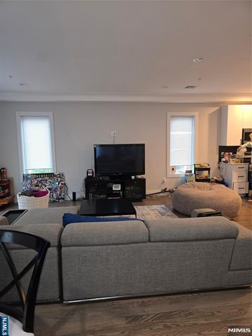 21 Summit Street, Tenafly, NJ 07670