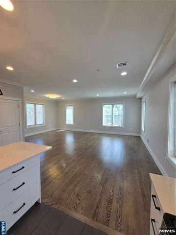 21 Summit Street, Tenafly, NJ 07670
