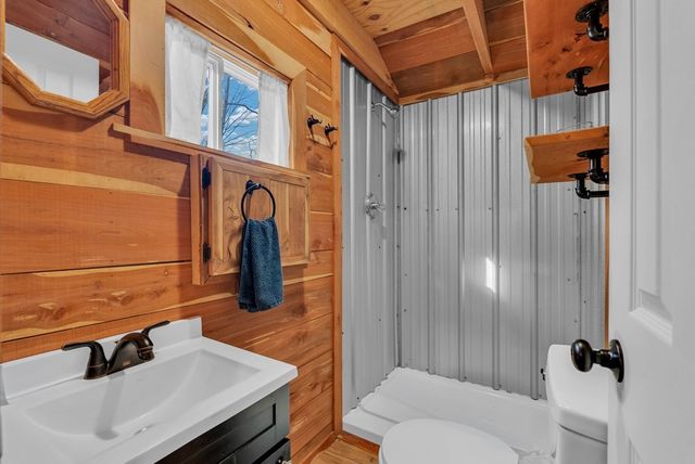 579 Blue Springs Rd, Sparta, TN 38583