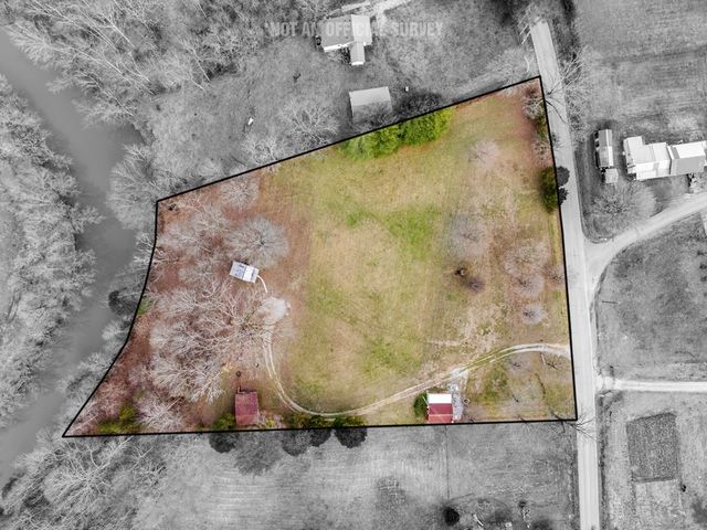 579 Blue Springs Rd, Sparta, TN 38583