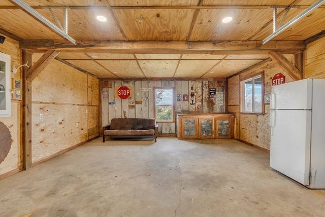 579 Blue Springs Rd, Sparta, TN 38583