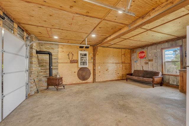 579 Blue Springs Rd, Sparta, TN 38583