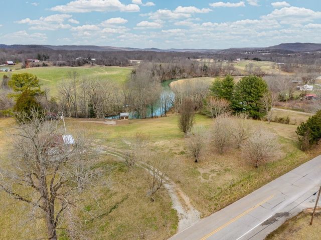 579 Blue Springs Rd, Sparta, TN 38583