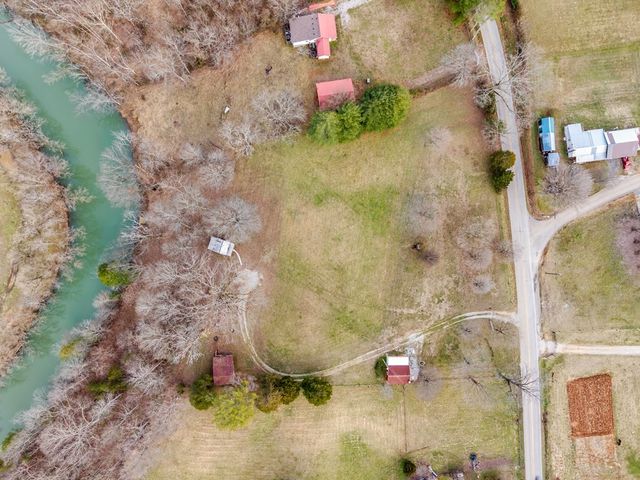 579 Blue Springs Rd, Sparta, TN 38583