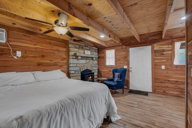 579 Blue Springs Rd, Sparta, TN 38583