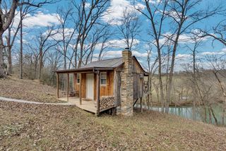 579 Blue Springs Rd, Sparta, TN 38583