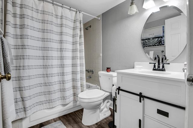 1009 GREEN PINE Boulevard F3, West Palm Beach, FL 33409