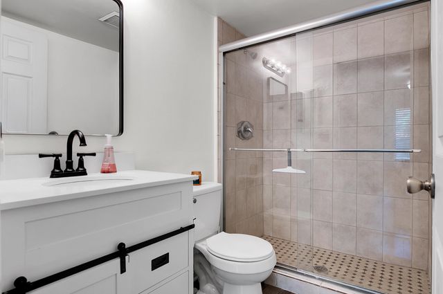 1009 GREEN PINE Boulevard F3, West Palm Beach, FL 33409