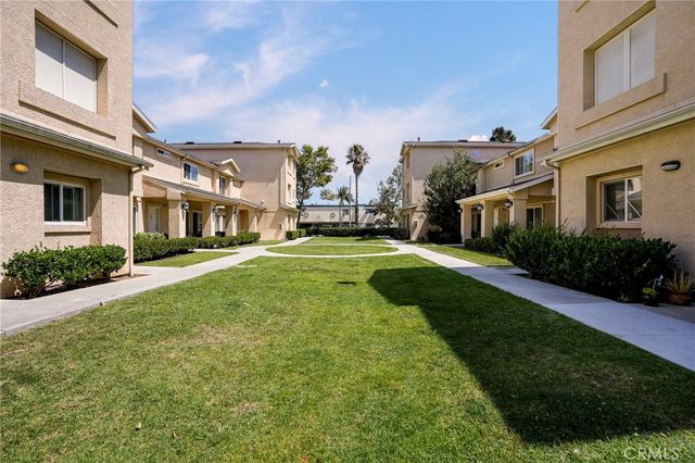 1061 Harbor Heights Dr. G, Harbor City, CA 90710