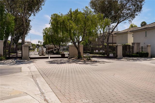 1061 Harbor Heights Dr. G, Harbor City, CA 90710