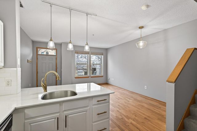 600 N 2nd Street 112, Minneapolis, MN 55401