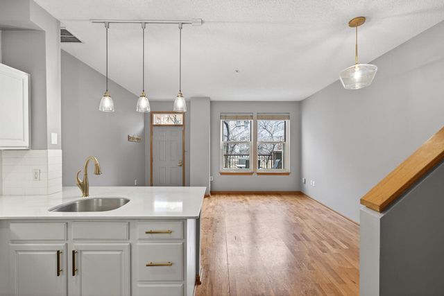 600 N 2nd Street 112, Minneapolis, MN 55401