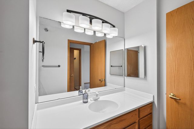 600 N 2nd Street 112, Minneapolis, MN 55401