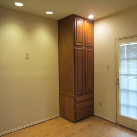 512 W Polk Street, Houston, TX 77019