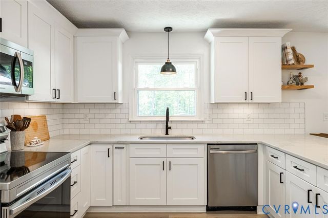 12397 New Market Mill Rd, Beaverdam, VA 23015