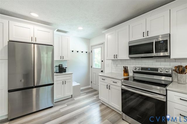 12397 New Market Mill Rd, Beaverdam, VA 23015