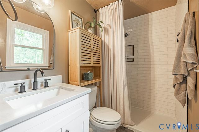 12397 New Market Mill Rd, Beaverdam, VA 23015