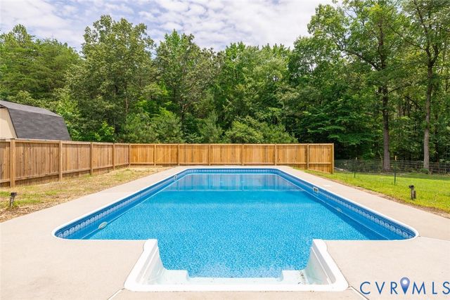 12397 New Market Mill Rd, Beaverdam, VA 23015